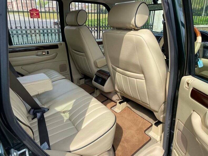 Image 8/50 de Land Rover Range Rover 4.6 Vogue (2001)