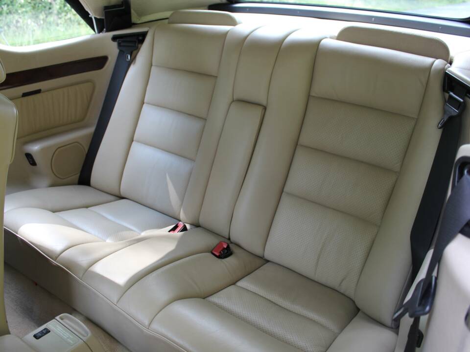 Bild 17/22 von Mercedes-Benz E 320 (1994)