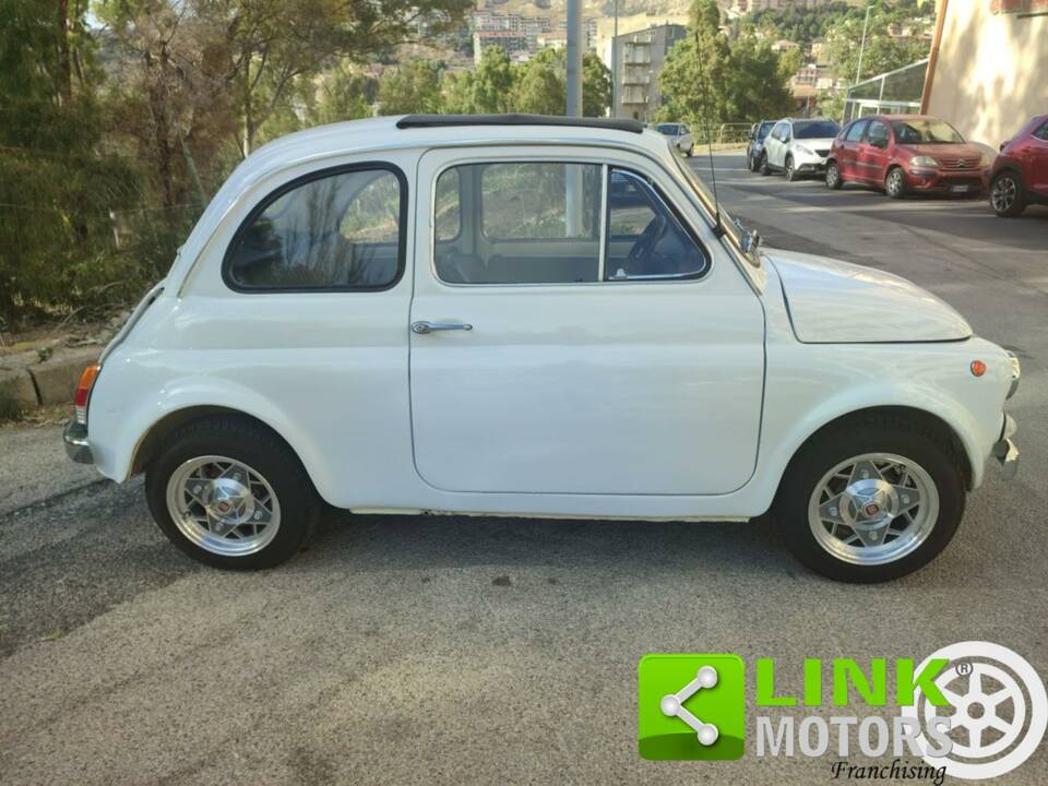 Image 4/10 of FIAT 500 L (1970)