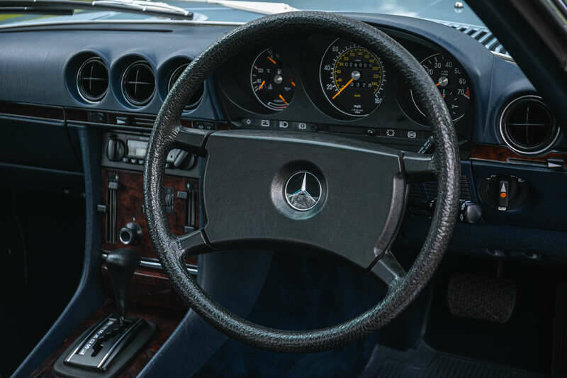 Image 24/37 de Mercedes-Benz 280 SL (1985)