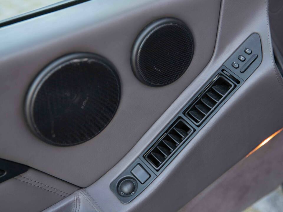Image 34/63 of Porsche 928 GTS (1994)