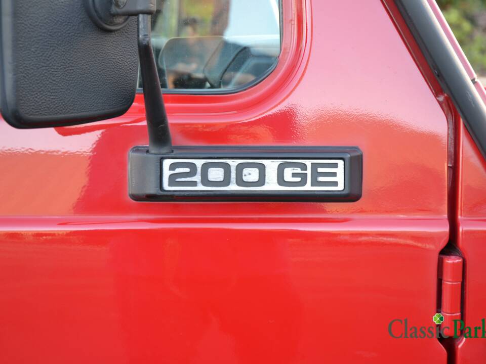 Image 50/50 of Mercedes-Benz 200 GE (SWB) (1987)