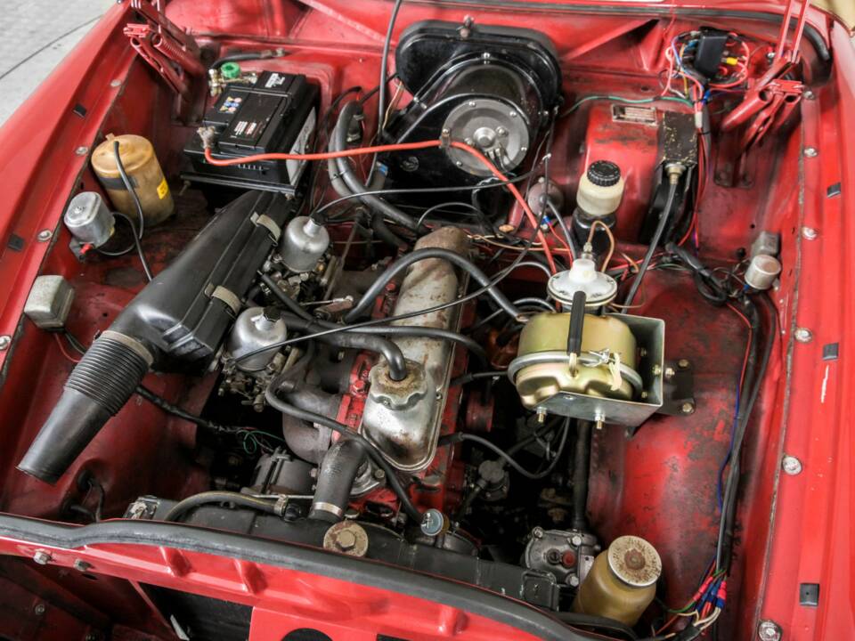 Image 44/50 of Volvo P 123 GT (1968)