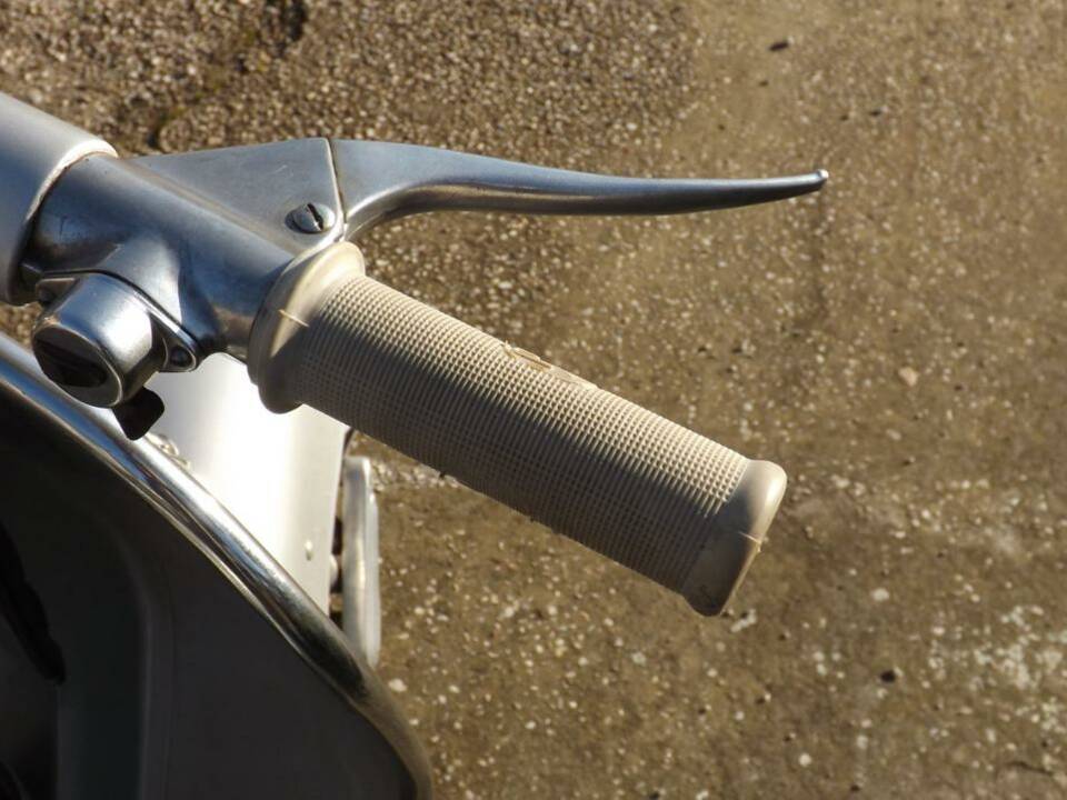 Immagine 17/37 di Piaggio Vespa 150 GS (1958)