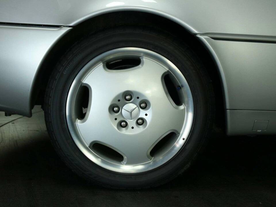 Bild 30/30 von Mercedes-Benz CL 600 (1997)