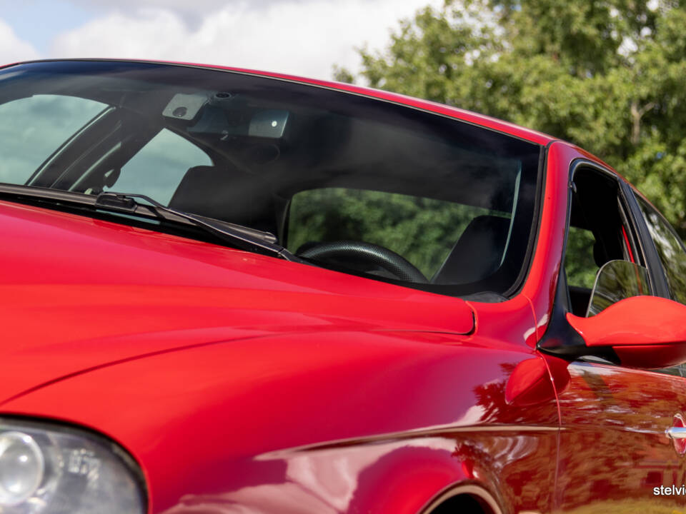 Image 18/25 de Alfa Romeo 156 3.2 V6 GTA (2004)