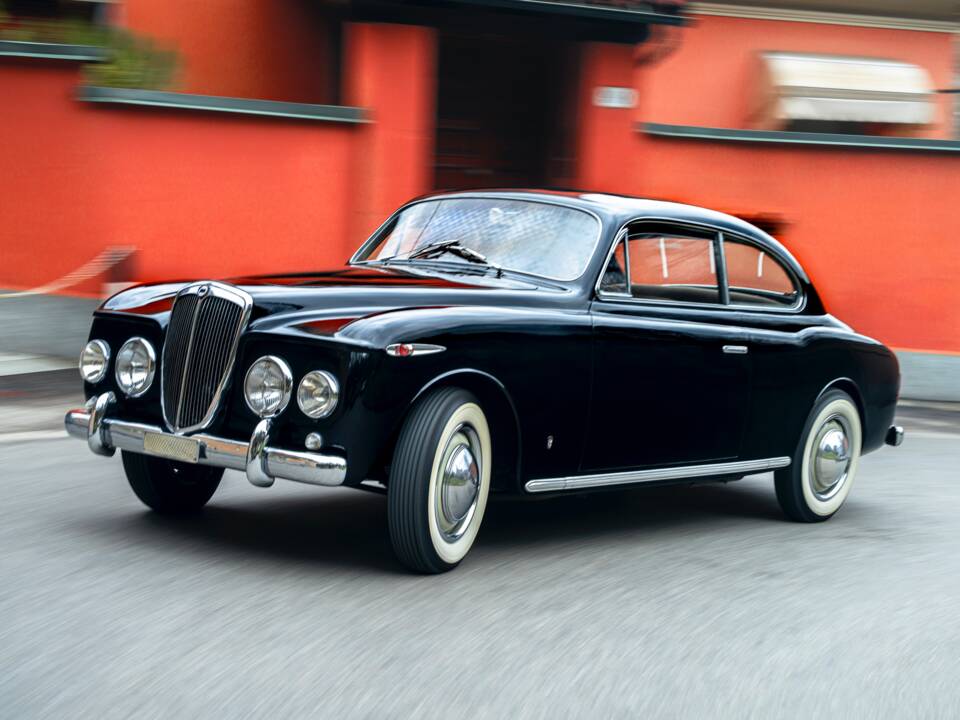 Image 43/51 of Lancia Aurelia B52 Bertone (1951)