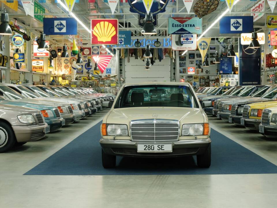 Bild 6/50 von Mercedes-Benz 280 SE (1984)