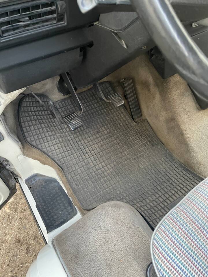 Bild 84/98 von Volkswagen T3 Westfalia 1.6 TD (1990)