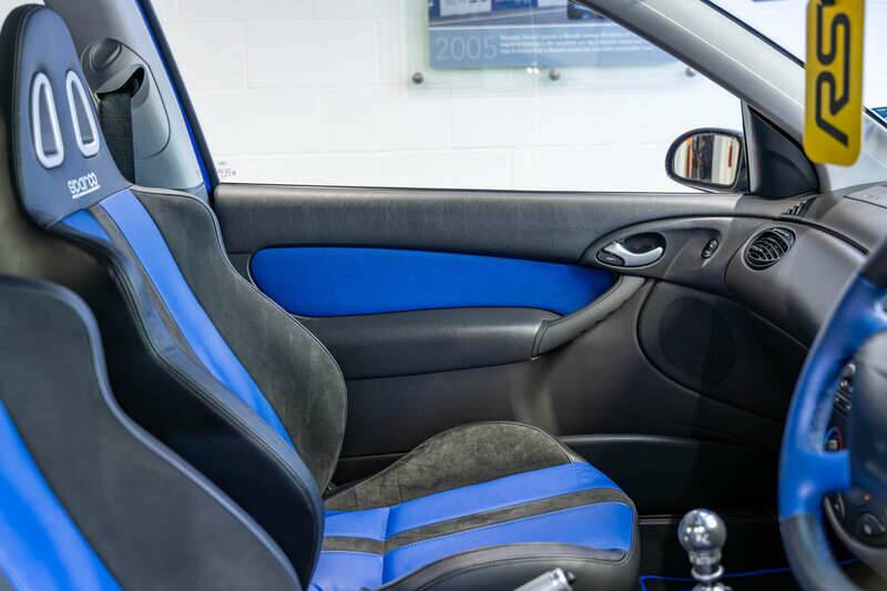 Image 17/50 de Ford Focus RS (2002)