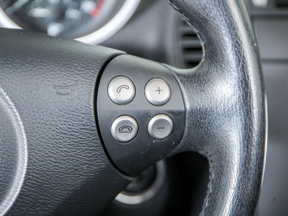 Immagine 25/50 di Mercedes-Benz SLK 200 Kompressor (2004)