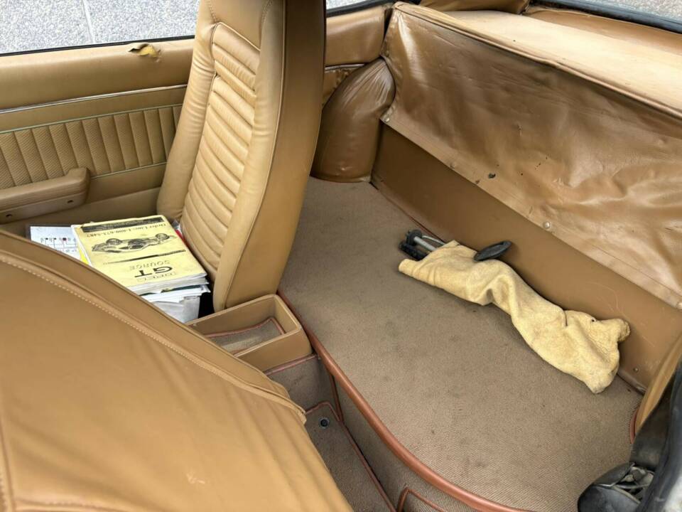 Image 20/47 of Opel GT 1900 (1973)