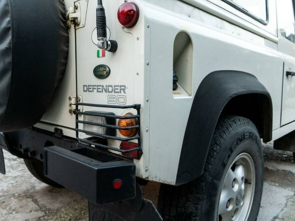 Afbeelding 11/23 van Land Rover Defender 90 Td5 (1999)
