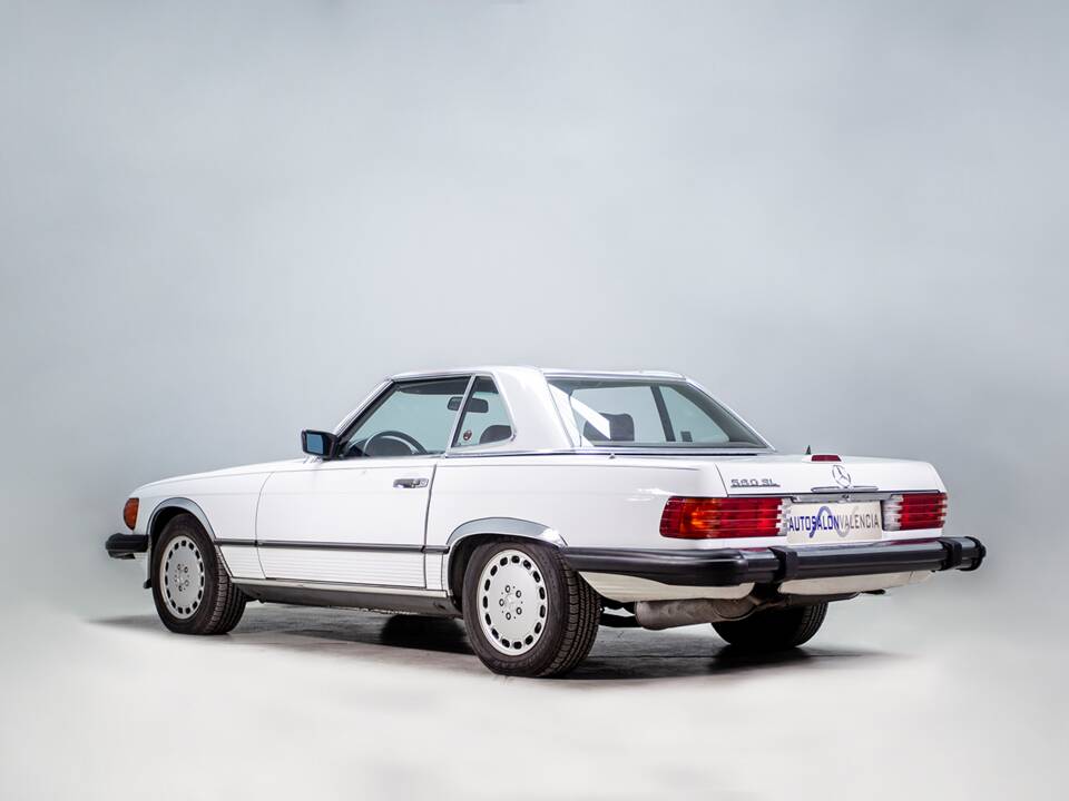 Image 19/48 of Mercedes-Benz 560 SL (1988)