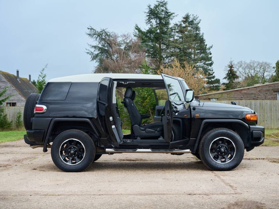 Immagine 7/49 di Toyota FJ Cruiser (2013)