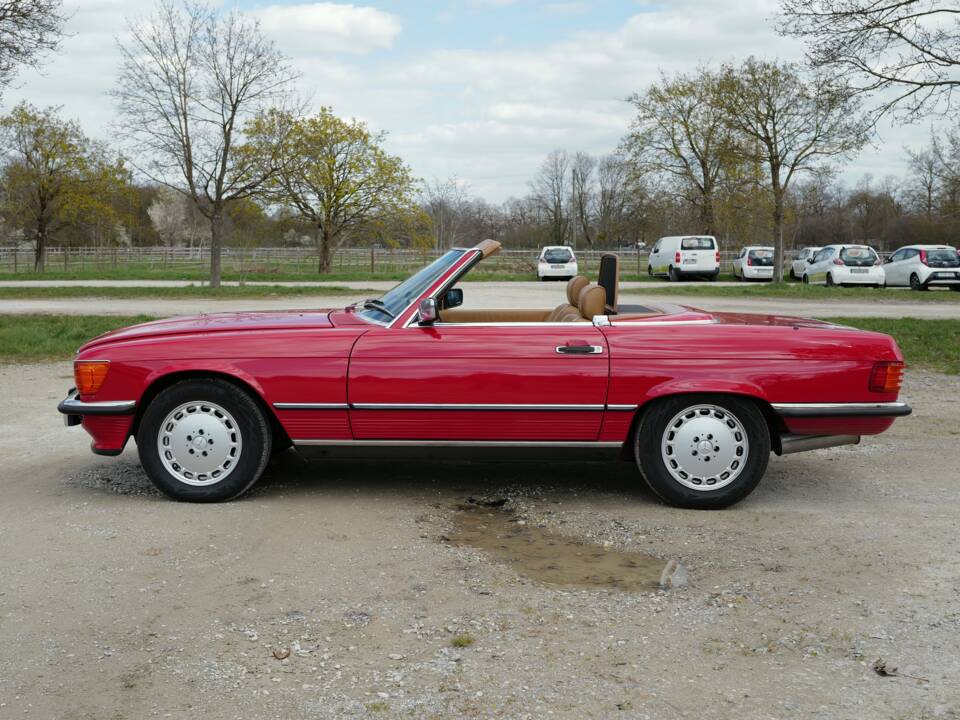 Image 7/27 de Mercedes-Benz 560 SL (1988)