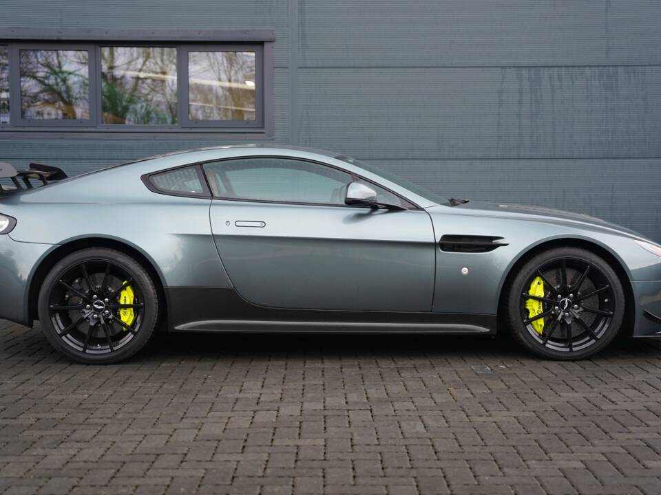Bild 3/50 von Aston Martin V12 Vantage AMR (2017)