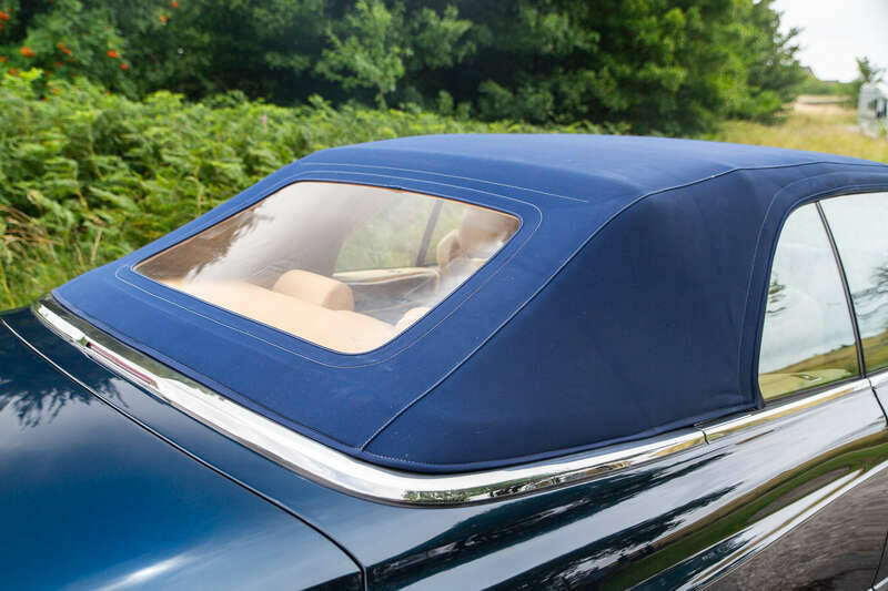 Afbeelding 35/50 van Bentley Azure (1997)