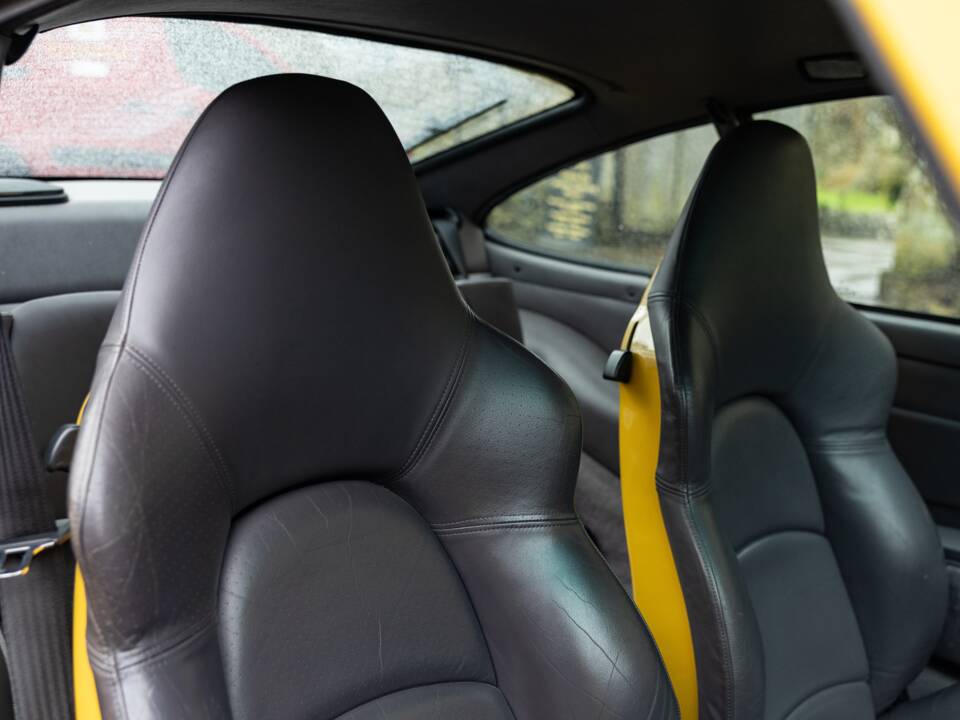 Bild 12/29 von Porsche 911 Carrera (1995)