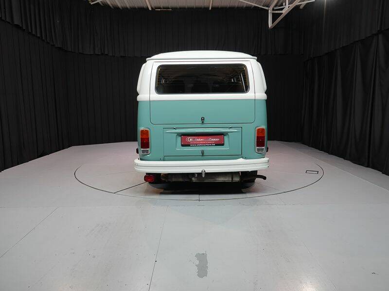 Bild 7/15 von Volkswagen T2b Kleinbus (1978)