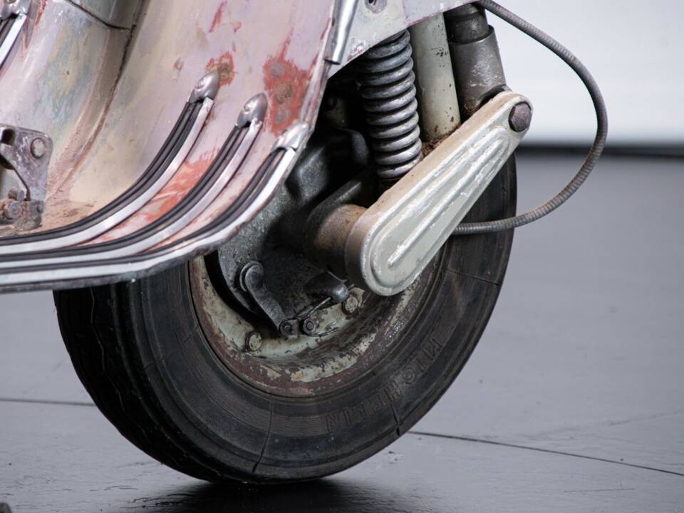 Immagine 21/50 di Piaggio Vespa 125 (1954)