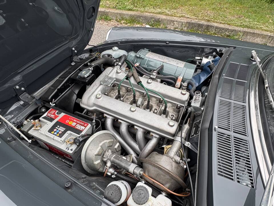 Afbeelding 18/32 van Alfa Romeo 1750 Spider Veloce (1969)