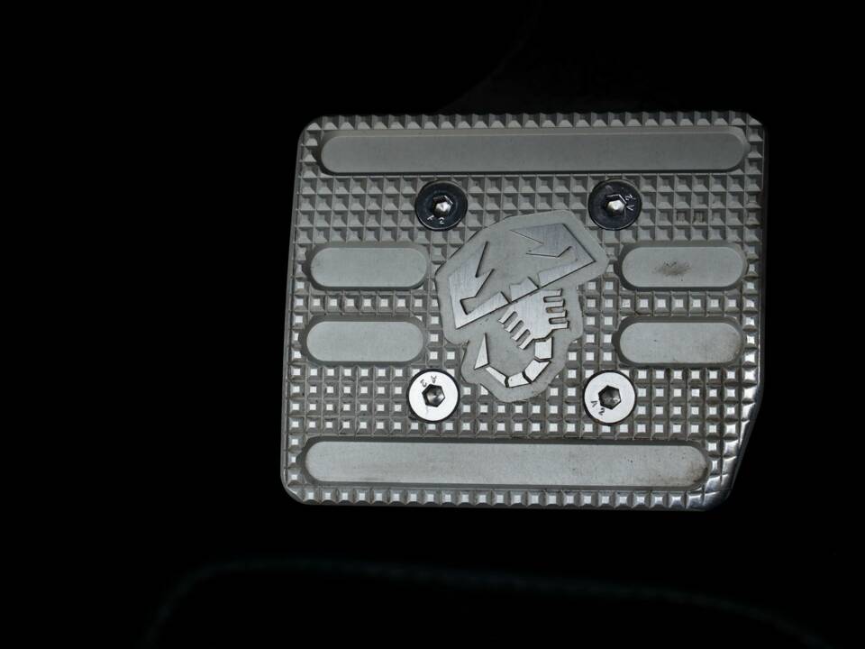 Immagine 13/50 di Abarth 695 &quot;Edizione Maserati&quot; (2013)