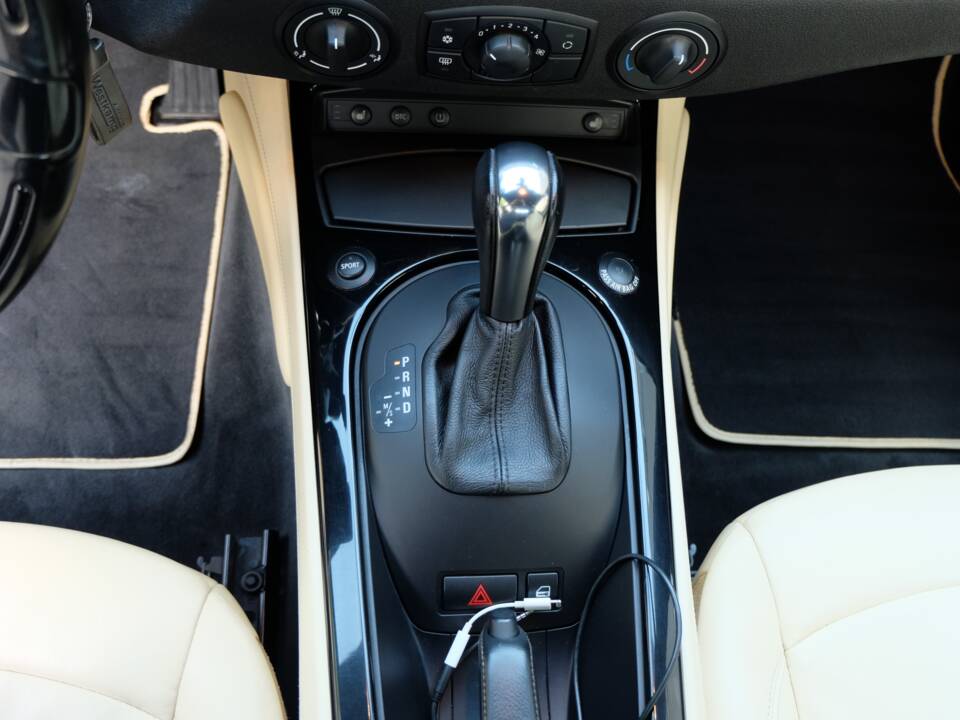 Immagine 21/40 di BMW Z4 Coupé 3.0si (2007)