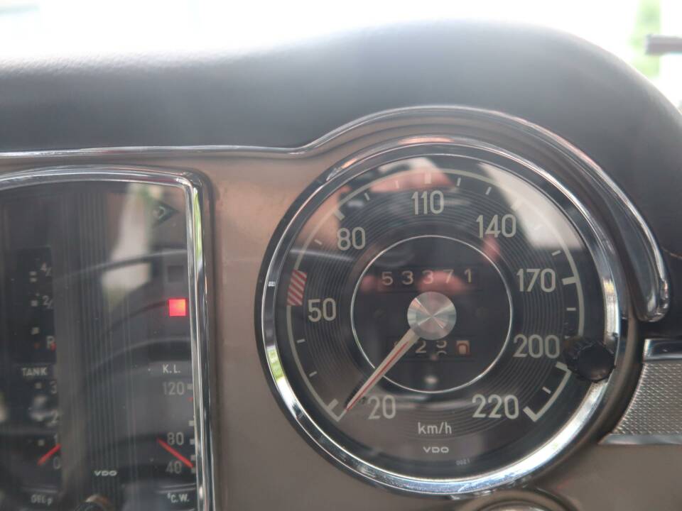 Imagen 33/43 de Mercedes-Benz 280 SL (1968)
