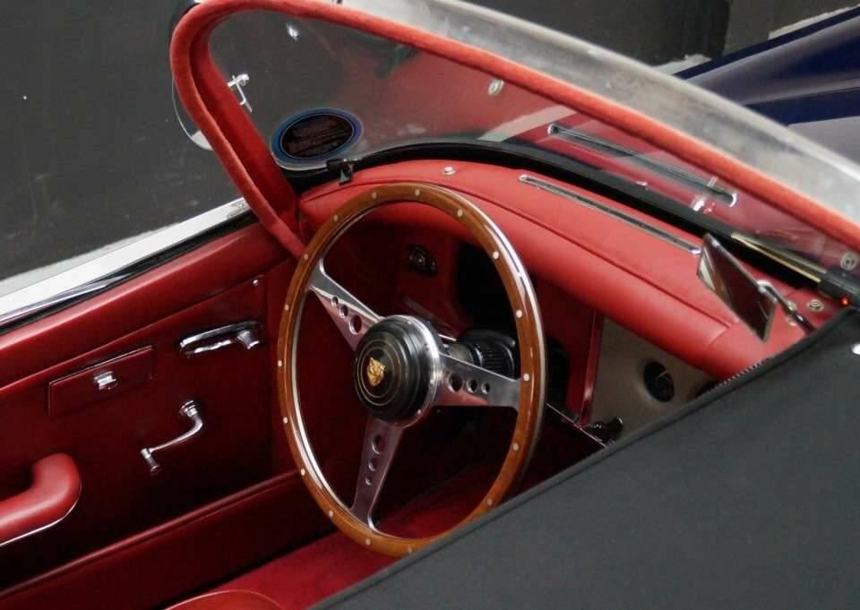 Afbeelding 28/50 van Jaguar XK 150 3.4 S OTS (1958)