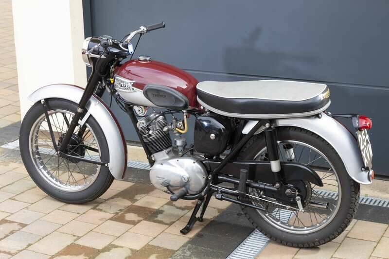 Image 12/23 of Triumph T 20 Tiger Cub (1960)