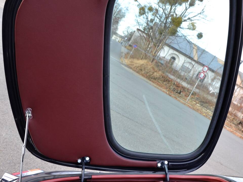 Afbeelding 29/32 van Jaguar E-Type 4.2 (1967)