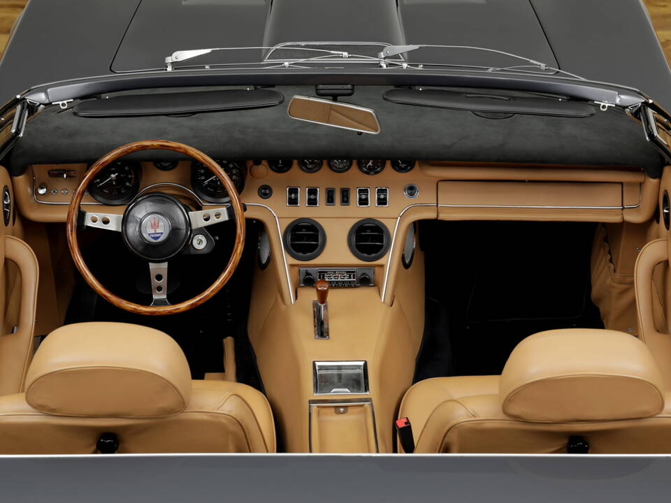 Image 9/23 of Maserati Ghibli Spyder (1970)