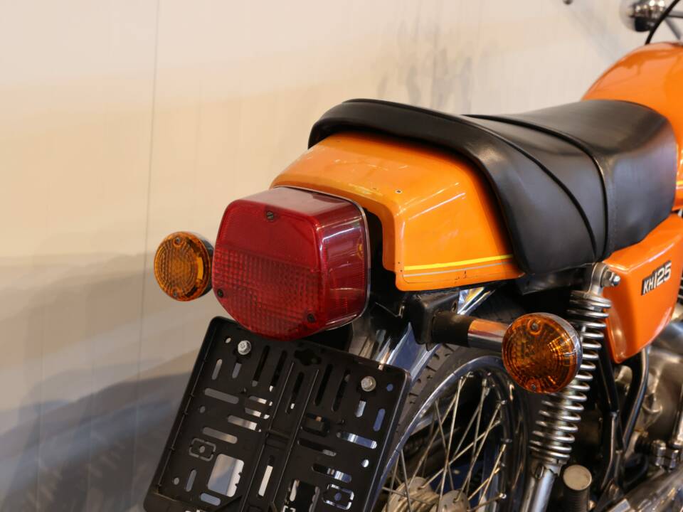 Immagine 7/29 di Kawasaki KH 125 (1981)