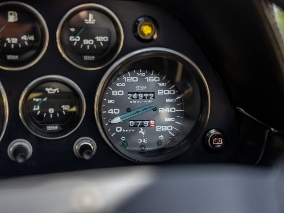 Image 34/80 of Ferrari 308 GTSi Quattrovalvole (1985)