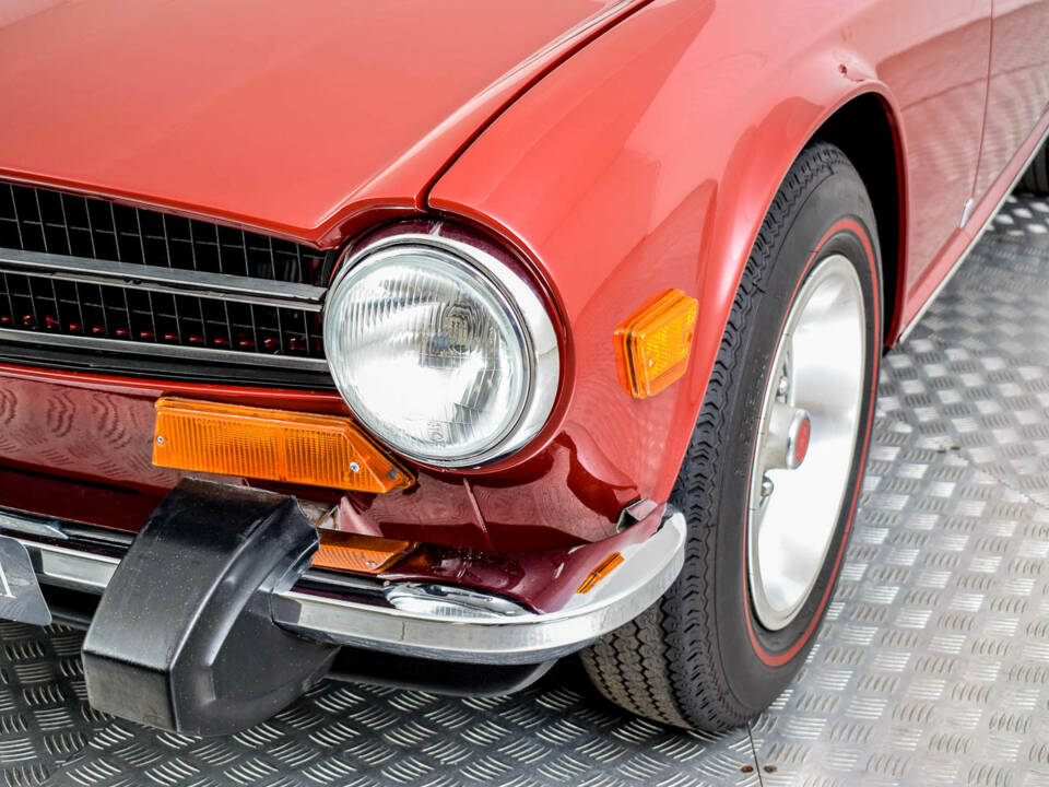 Image 20/50 de Triumph TR 6 (1974)