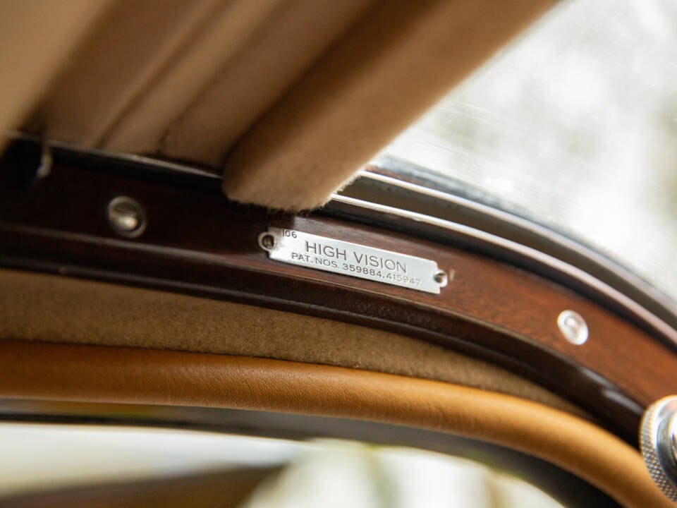 Image 21/50 of Bentley 4 1&#x2F;4 Litre (1938)