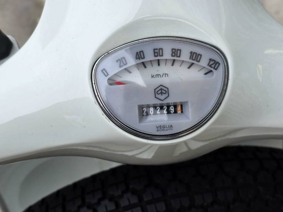 Image 22/29 of Piaggio Vespa 125 Primavera (1977)