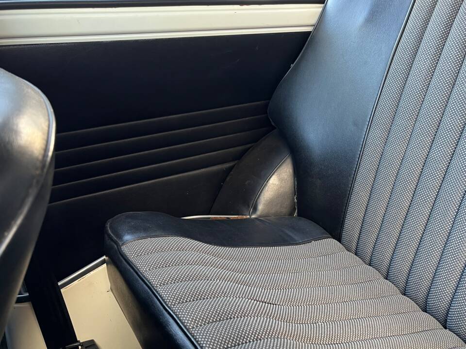 Bild 34/90 von Innocenti Mini 1001 Export (1975)