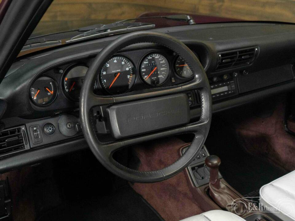 Imagen 13/19 de Porsche 911 Carrera 4 (1990)