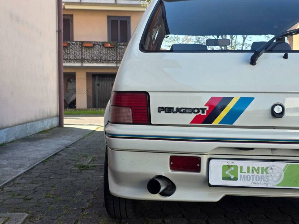 Immagine 23/25 di Peugeot 205 Rallye 1.3 (1991)