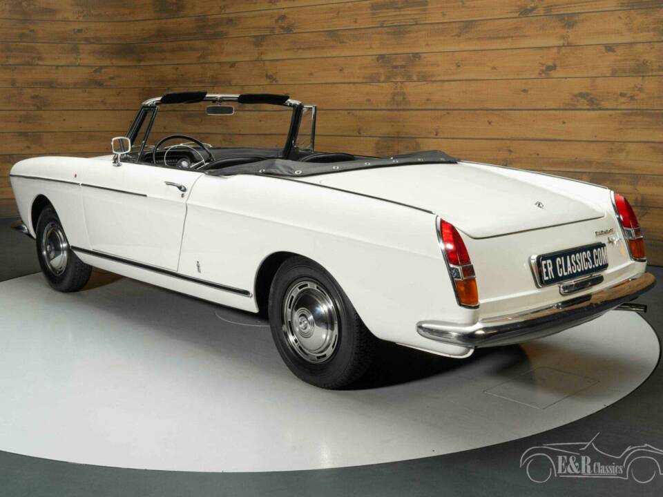 Imagen 7/19 de Peugeot 404 Cabriolet (1966)