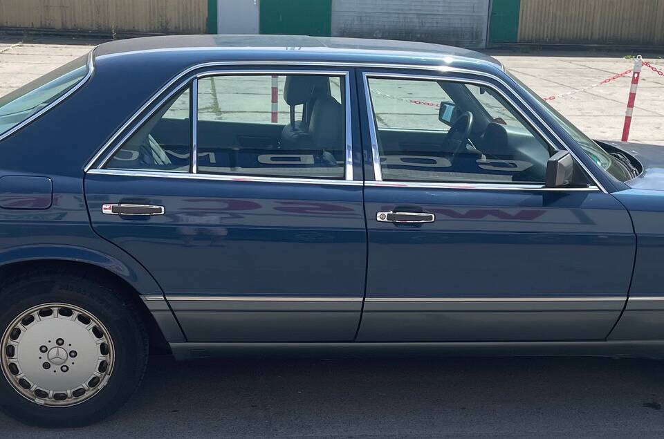Immagine 8/10 di Mercedes-Benz 420 SE (1989)
