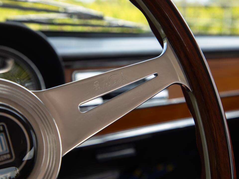 Image 9/50 de Alfa Romeo Giulia Nuova Super 1600 (1968)