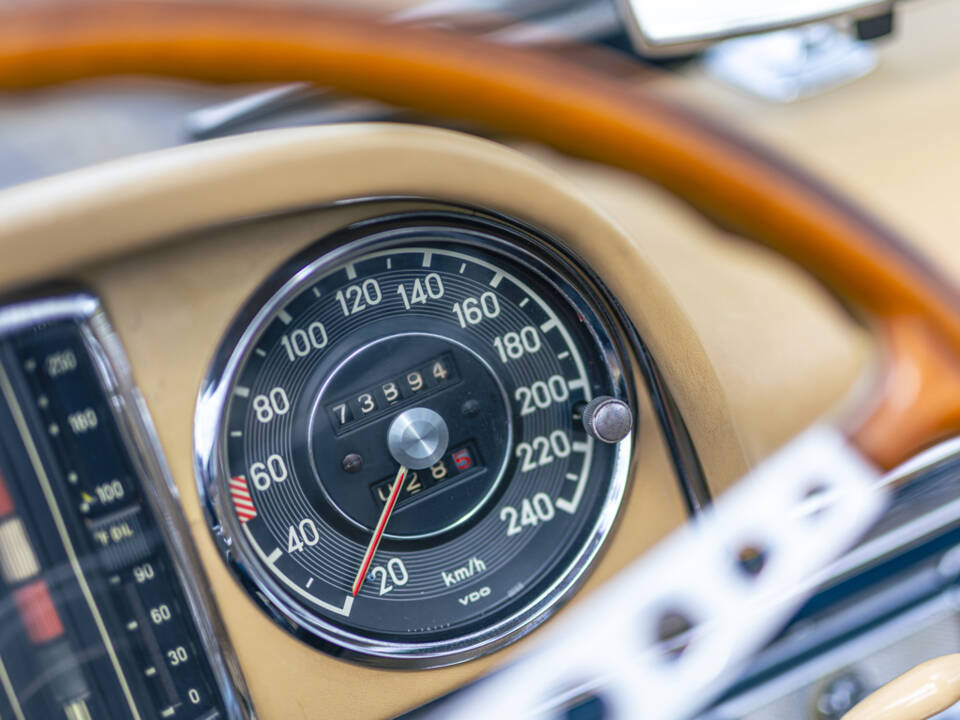Immagine 15/50 di Mercedes-Benz 300 SL Roadster (1958)