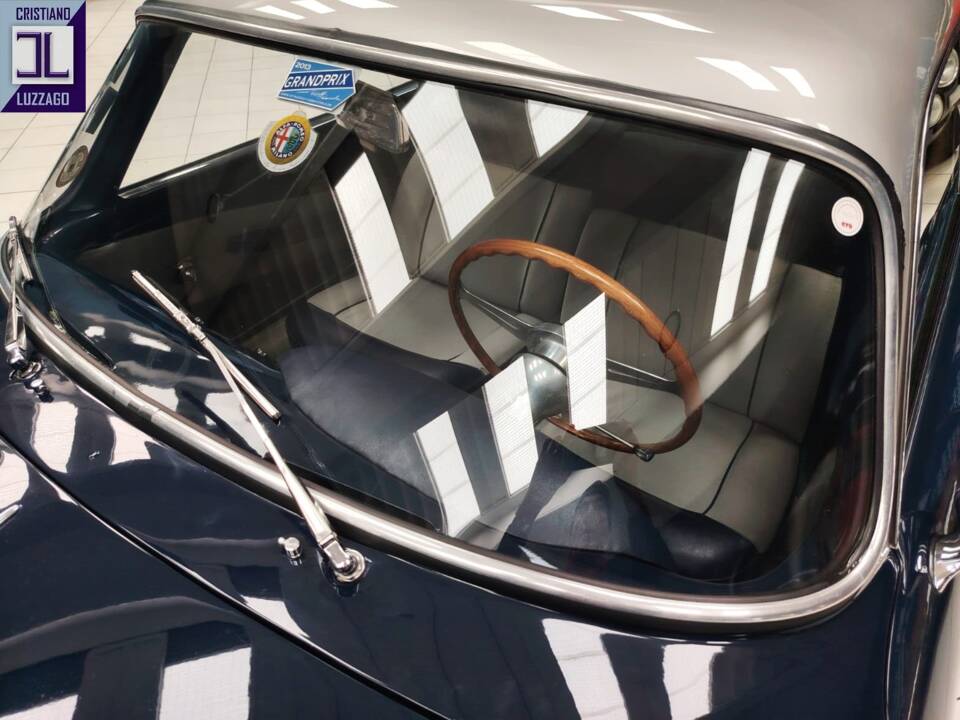 Image 22/67 of Alfa Romeo 1900 C Super Sprint Touring (1956)