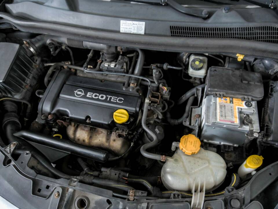Bild 29/40 von Opel Corsa 1.2 (2008)