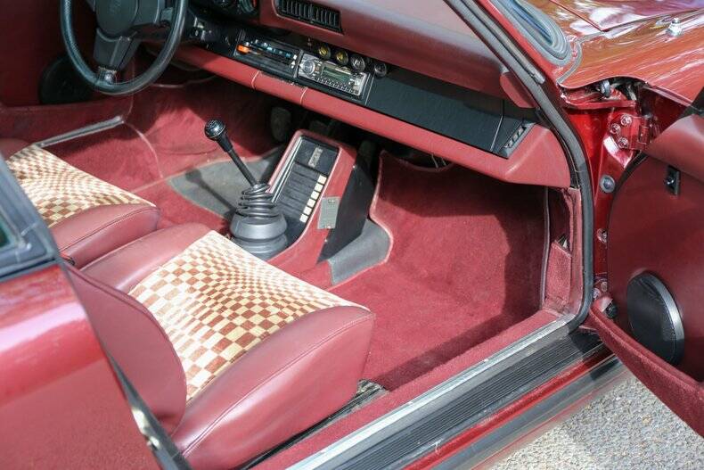 Image 26/50 de Porsche 911 SC 3.0 (1982)