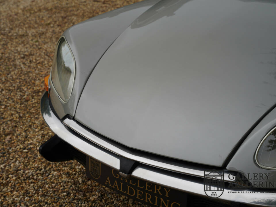 Image 47/50 of Citroën DS 20 Pallas (1972)