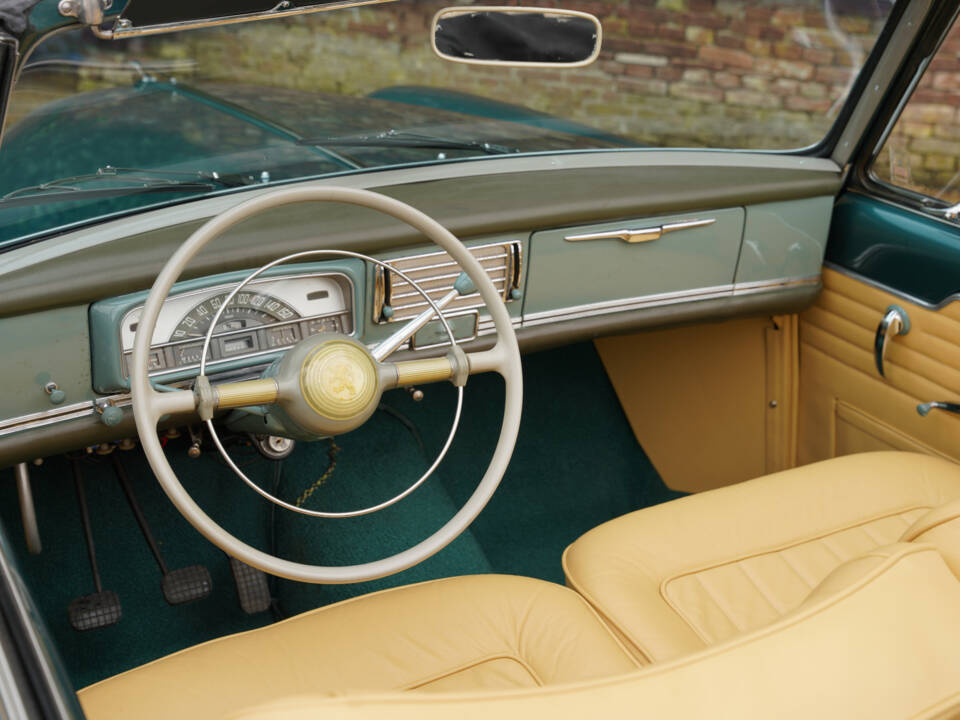 Immagine 24/50 di Peugeot 403 Cabriolet (1959)